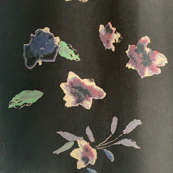 Aritzia Babaton Sleeveless Blouse - Picture 3 of 8